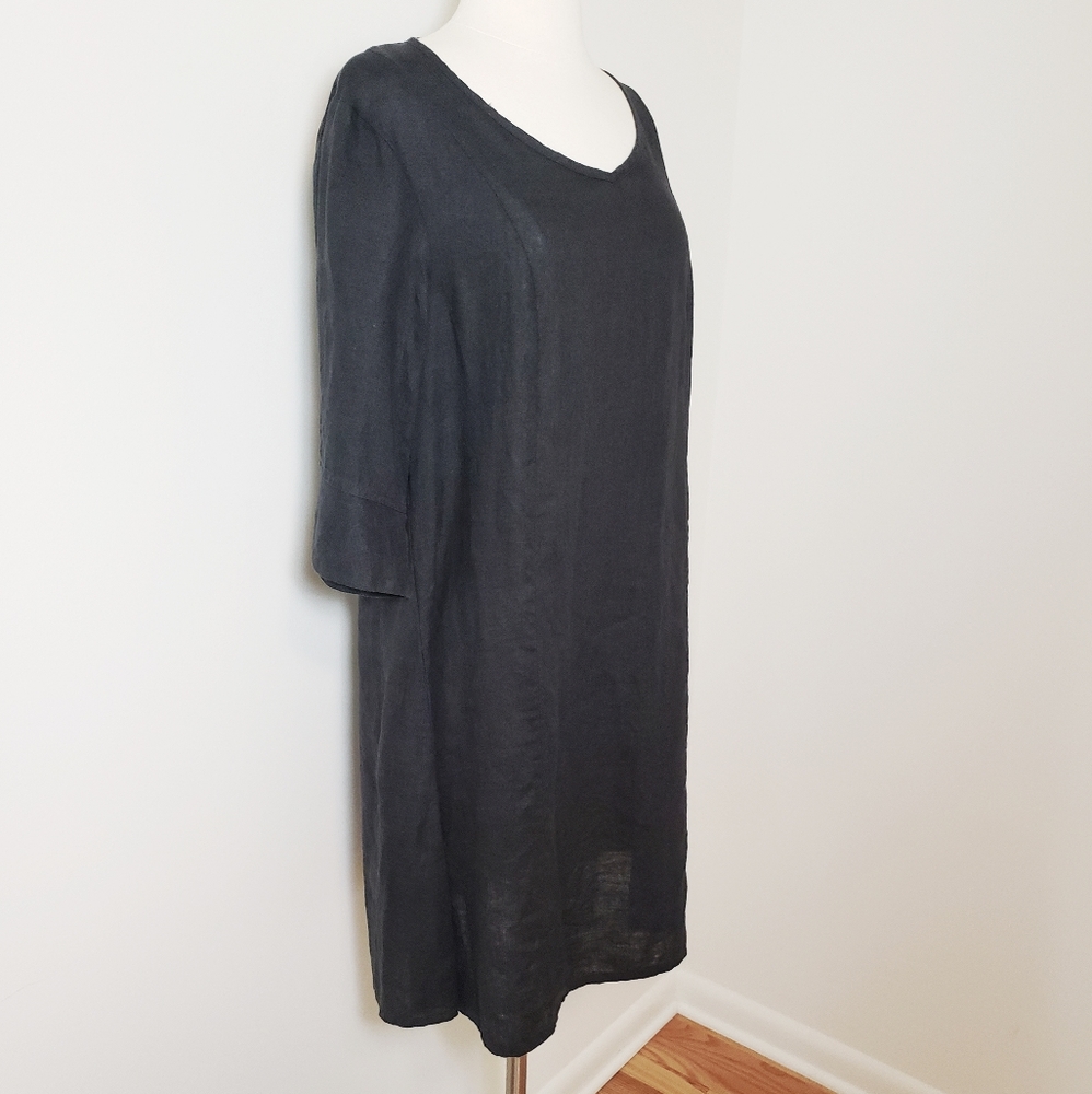 Flax Black Vneck Half Sleeve Dress - Picture 2 of 7